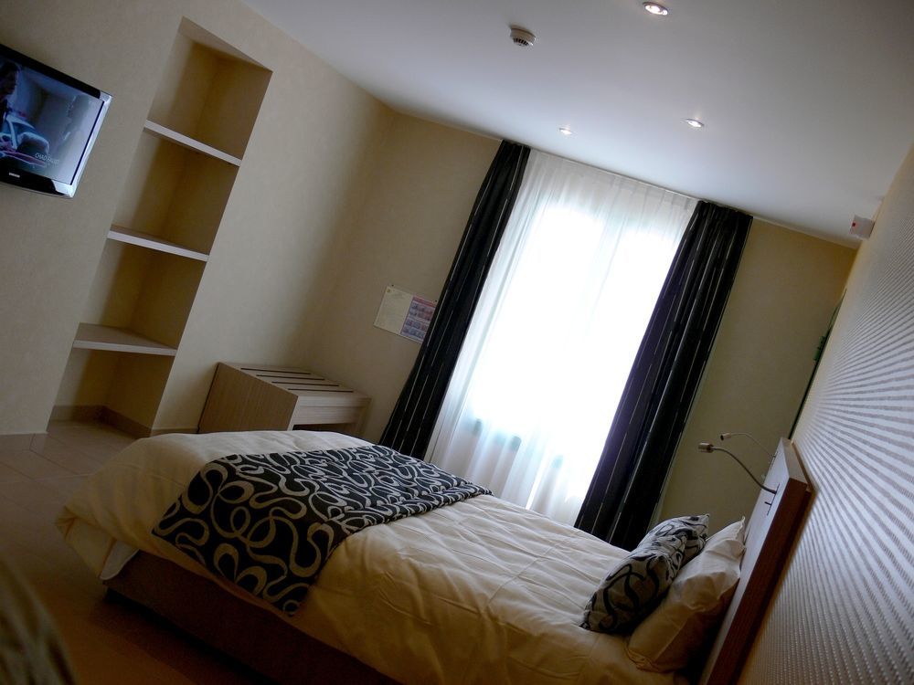 Oree-d'Anjou Logis Hotels Le Champalud Restaurant La Citadelle מראה חיצוני תמונה