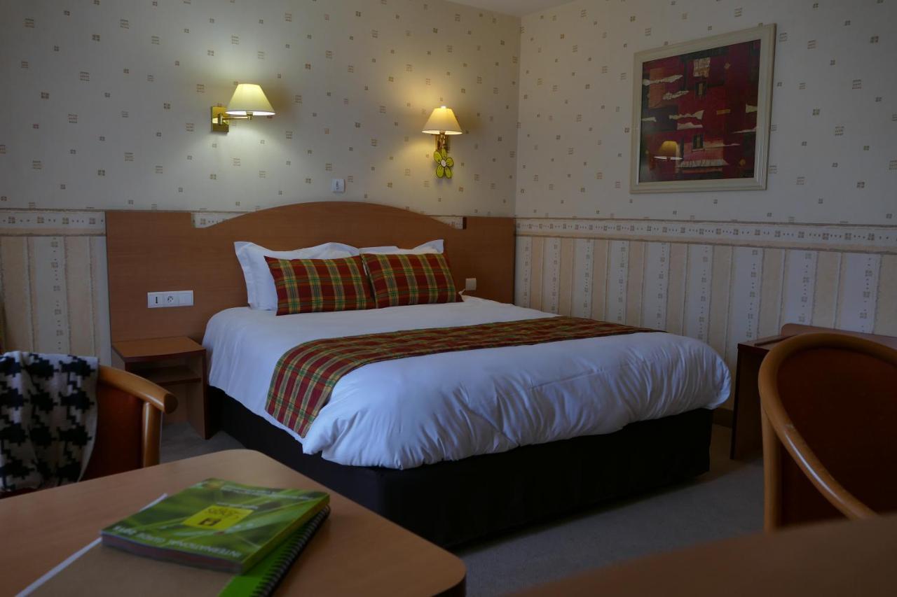 Oree-d'Anjou Logis Hotels Le Champalud Restaurant La Citadelle מראה חיצוני תמונה